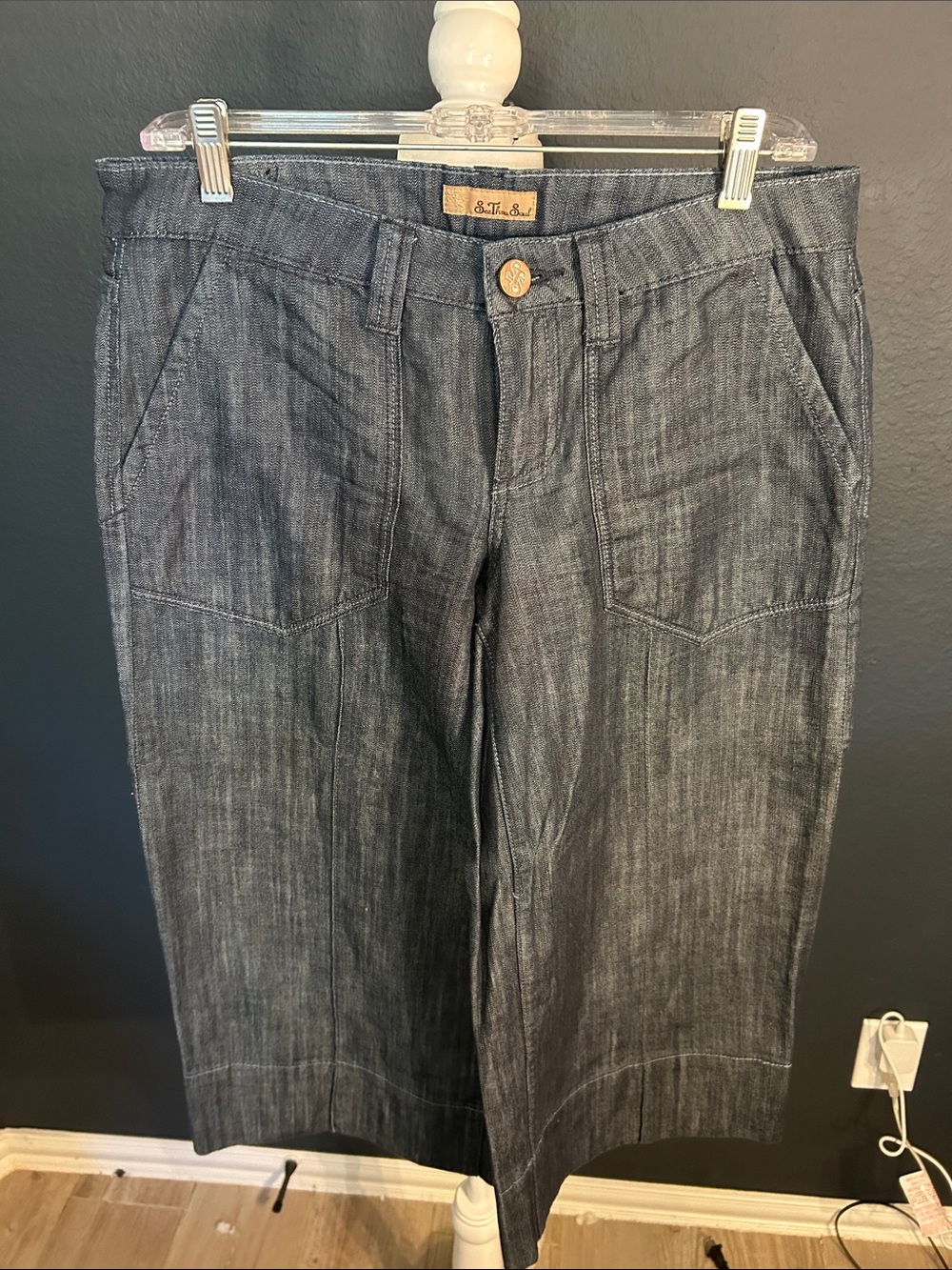 Dark Gray Women’s wide-Leg Jeans